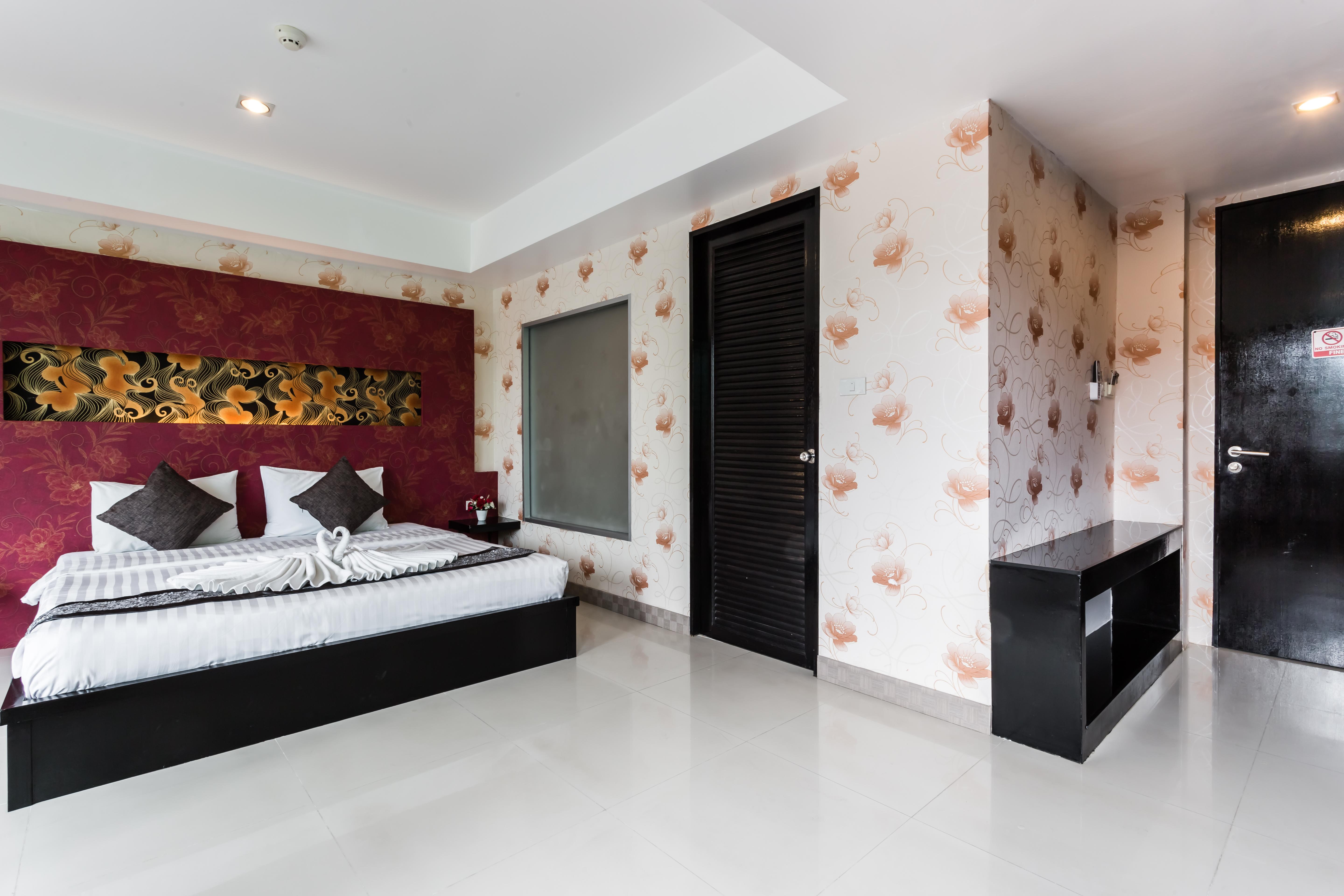 เซเว่นคิว ป่าตอง Hotel Patong ภายนอก รูปภาพ