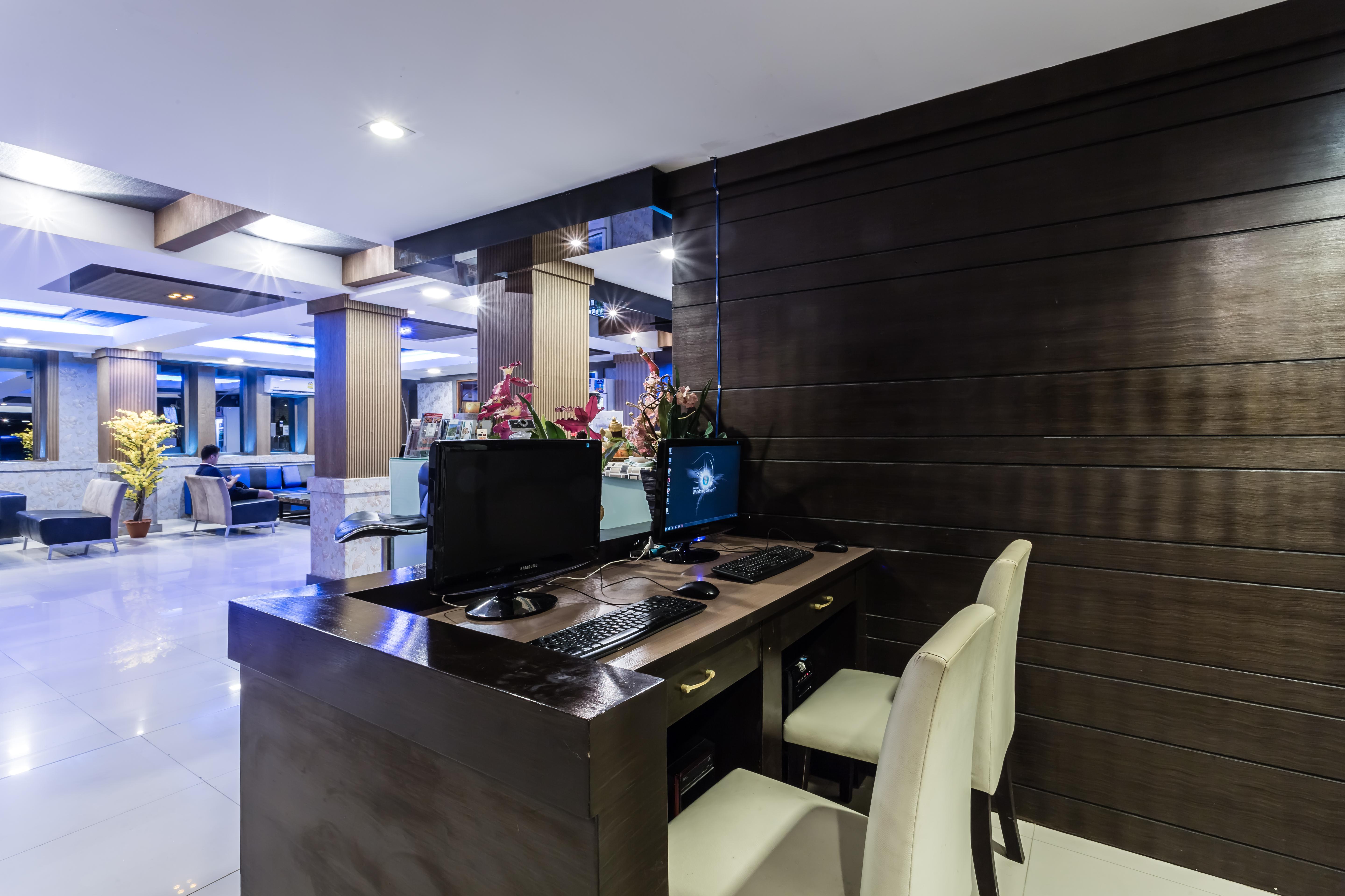 เซเว่นคิว ป่าตอง Hotel Patong ภายนอก รูปภาพ